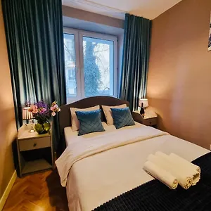 żurawia Street - Bon Turystyczny Apartament